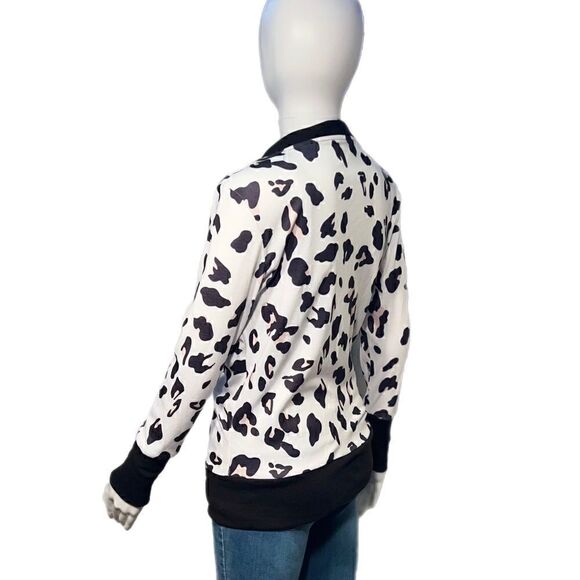 Leopard Print Snap Cardigan - Picture 8 of 11